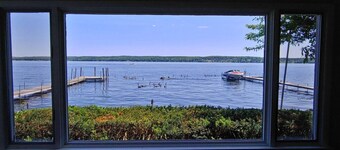 LAKE Getaway w GREAT VIEWS + dock+ fire pit + BBQ