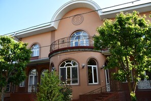 Exterior - Nurziyo Guest House (Tashkent)