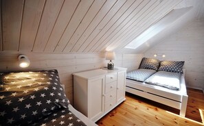 2 slaapkamers, een strijkplank/strijkijzer, reisbedje, gratis wifi