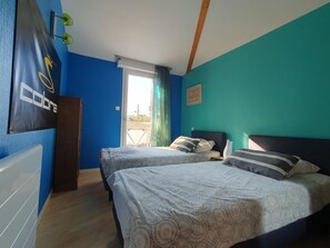 Unclassified image, 5 of 12, button