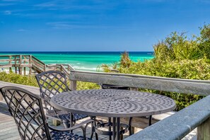 Outdoor dining - The Ultimate Gulf Front Family Friendly Getaway | Gulf Views | Beachfront Patio (Seacrest Beach West)