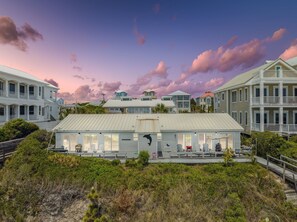 Exterior - The Ultimate Gulf Front Family Friendly Getaway | Gulf Views | Beachfront Patio (Seacrest Beach West)