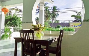 Breakfast, lunch, dinner served; local cuisine  - Son Tra Guest House (Phan Thiet)
