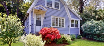 Charming cottage near the ocean w/beach access & near Gloucester