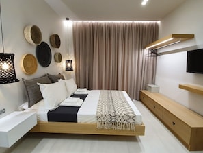 Premium bedding, memory-foam beds, in-room safe, individually decorated - St Thomas Beach Luxury Apartments (Rhodes)