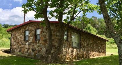 Private House Located Seconds Away from the Norfork & White River Access