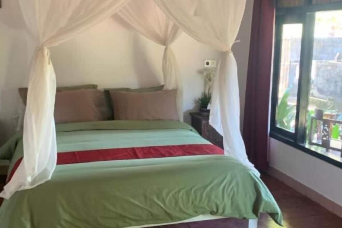 In-room safe, individually decorated, individually furnished