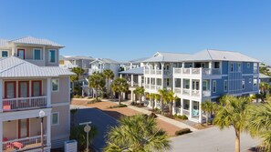 Exterior - Luxurious Home ~ Community Pool ~ Seacrest on 30A (Inlet Beach)