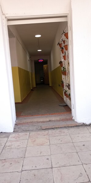 Exterior - El Hostel (Osh)