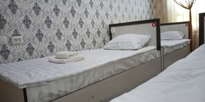 Superior Quadruple Room, 4 Bedrooms - El Hostel (Osh)
