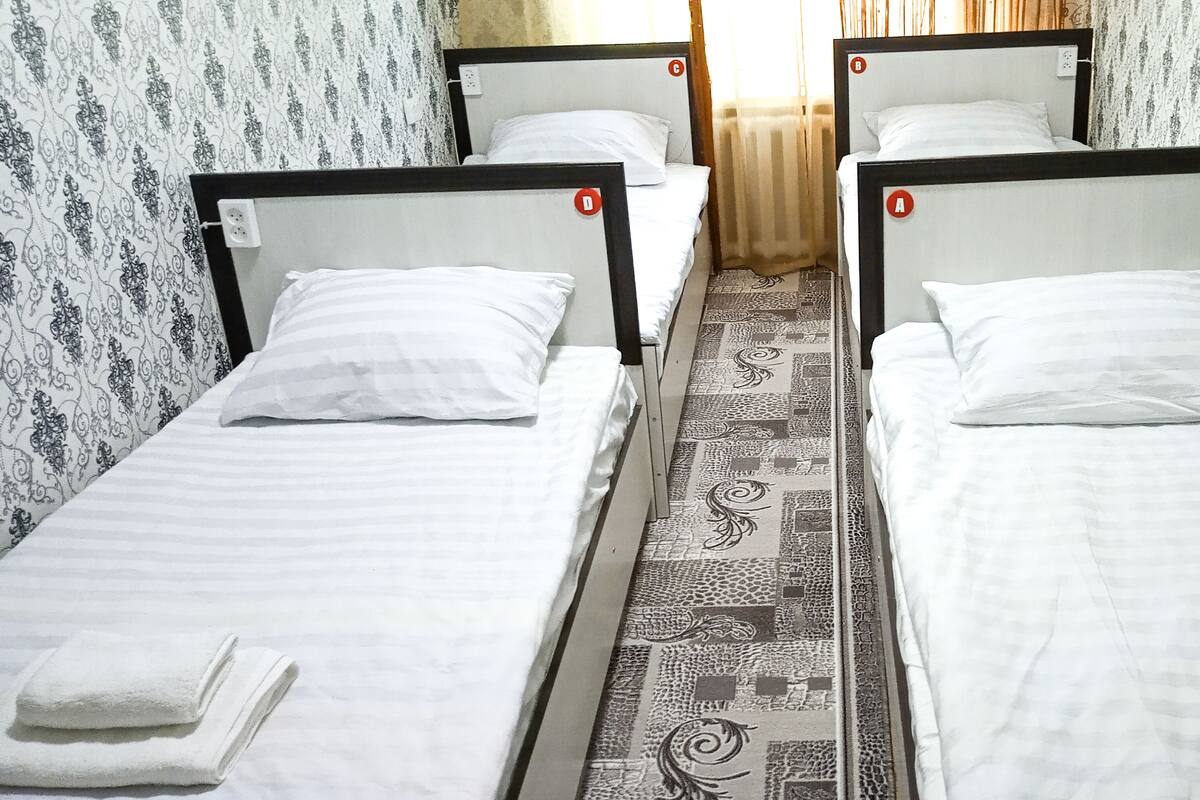 Premium bedding, desk, iron/ironing board, free WiFi