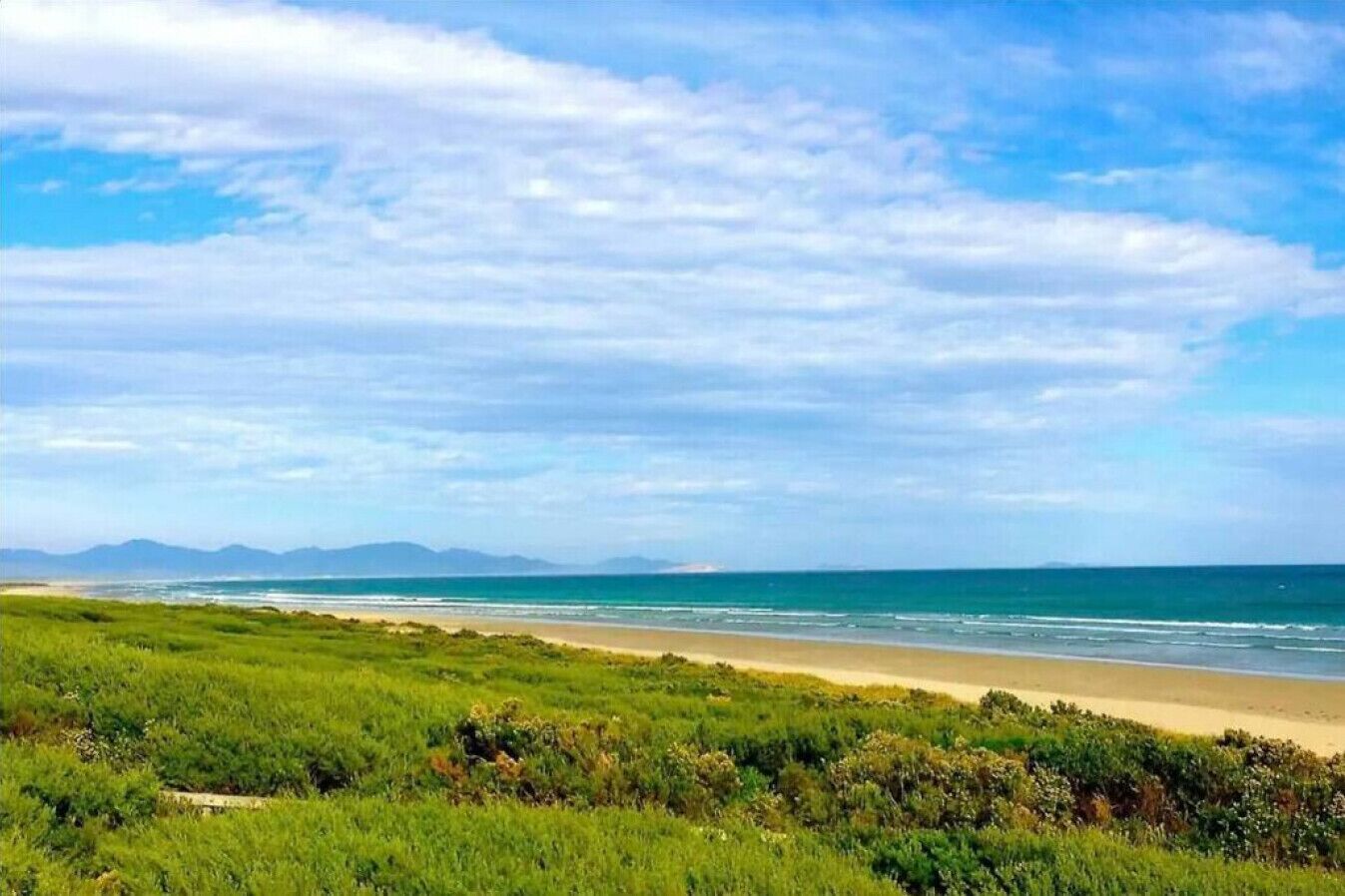 Una playa cerca