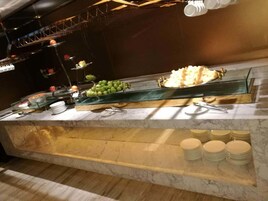 Desayuno buffet diario (CNY 38 por persona)