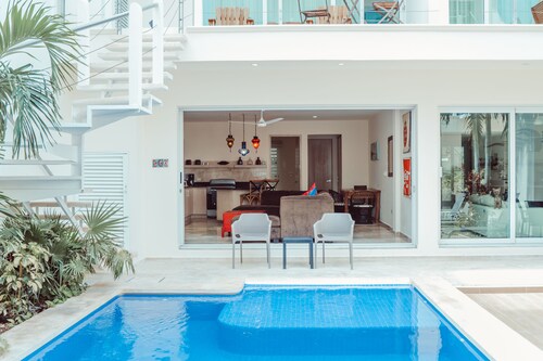 Downtown Brandneue Luxus-Eigentumswohnung mit 1 Schlafzimmer im Herzen von Isla Mujeres!