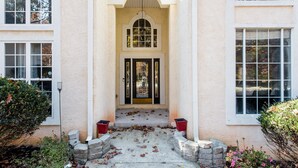 Exterior detail - Upscale and Spacious Home (Jonesboro)
