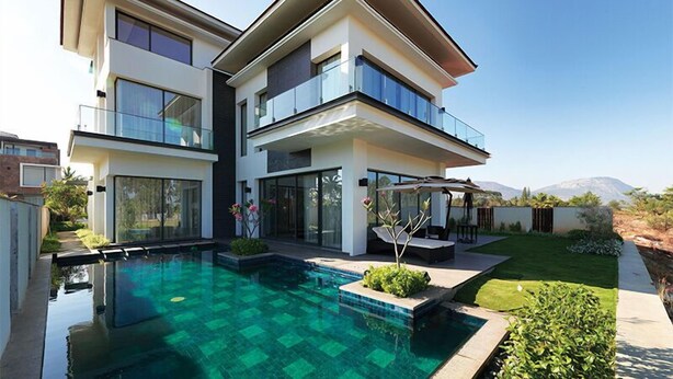Luxury-Suite, 1 Schlafzimmer, Blick auf den Golfplatz | Eigener Pool