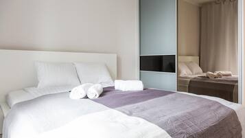 Appartamento Deluxe, 1 camera da letto, non fumatori, piano elevato | Area soggiorno | TV 40 pollici con canali via cavo