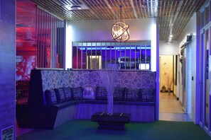 3 bars/lounges, swim-up bar, poolside bar