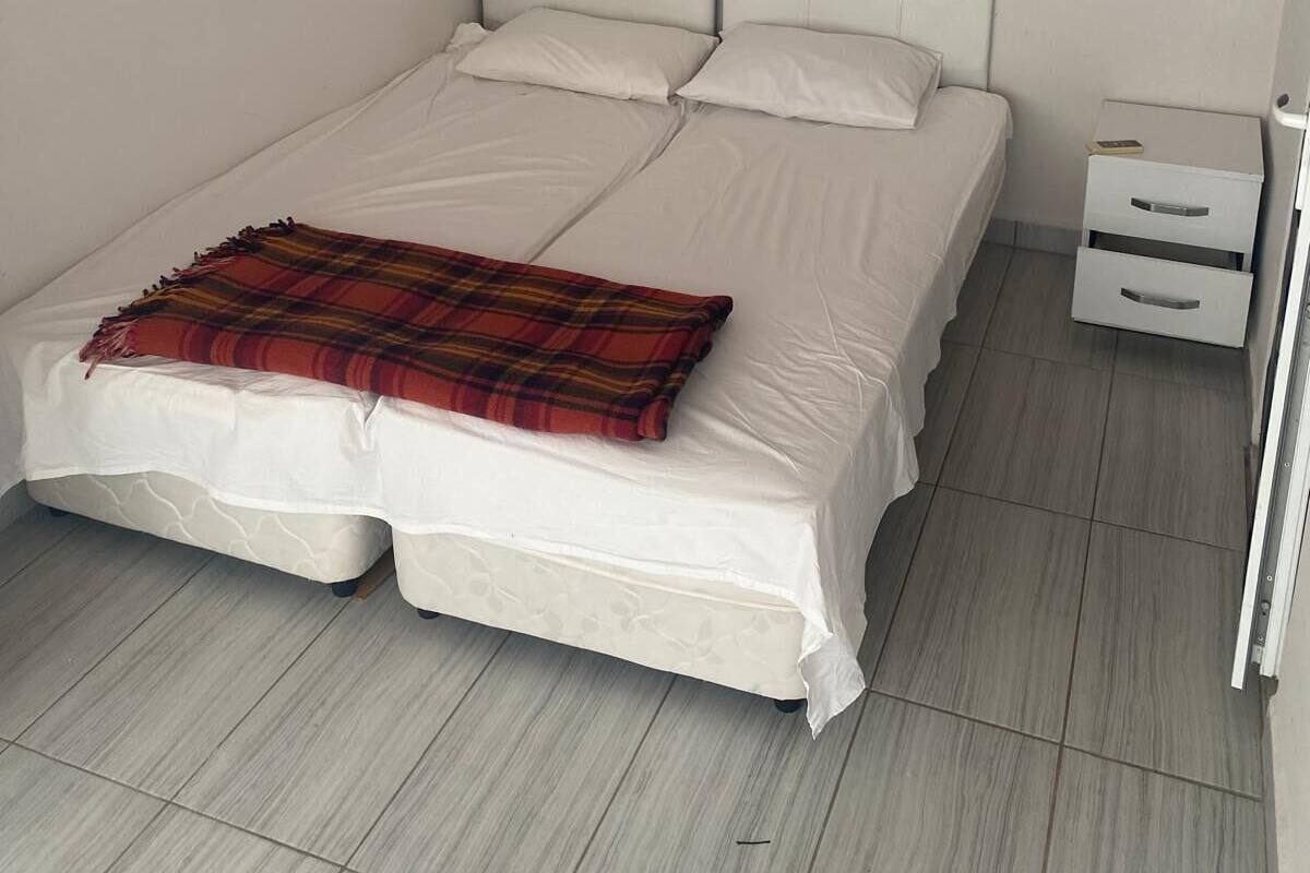 Suite | Desk, laptop workspace, iron/ironing board, rollaway beds