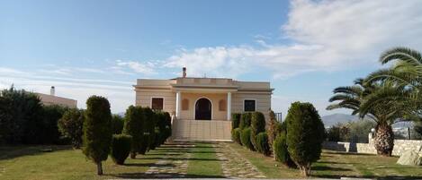 Entrada de la propiedad