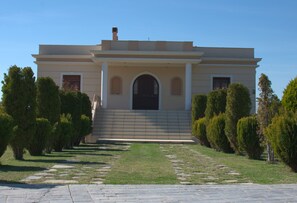 Front of property - Luxury Villa Thea (Volos)