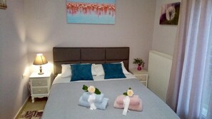 2 bedrooms, iron/ironing board, free WiFi, bed sheets - Luxury Villa Thea (Volos)
