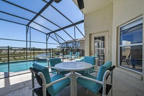 Pool - Wheelchair accessible Lakeview 4BR house with pool, spa, themed rooms, game room (Kissimmee)