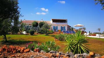 Jardines del alojamiento