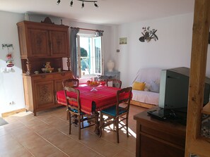 TV - Cottage for 4 people (Silves)