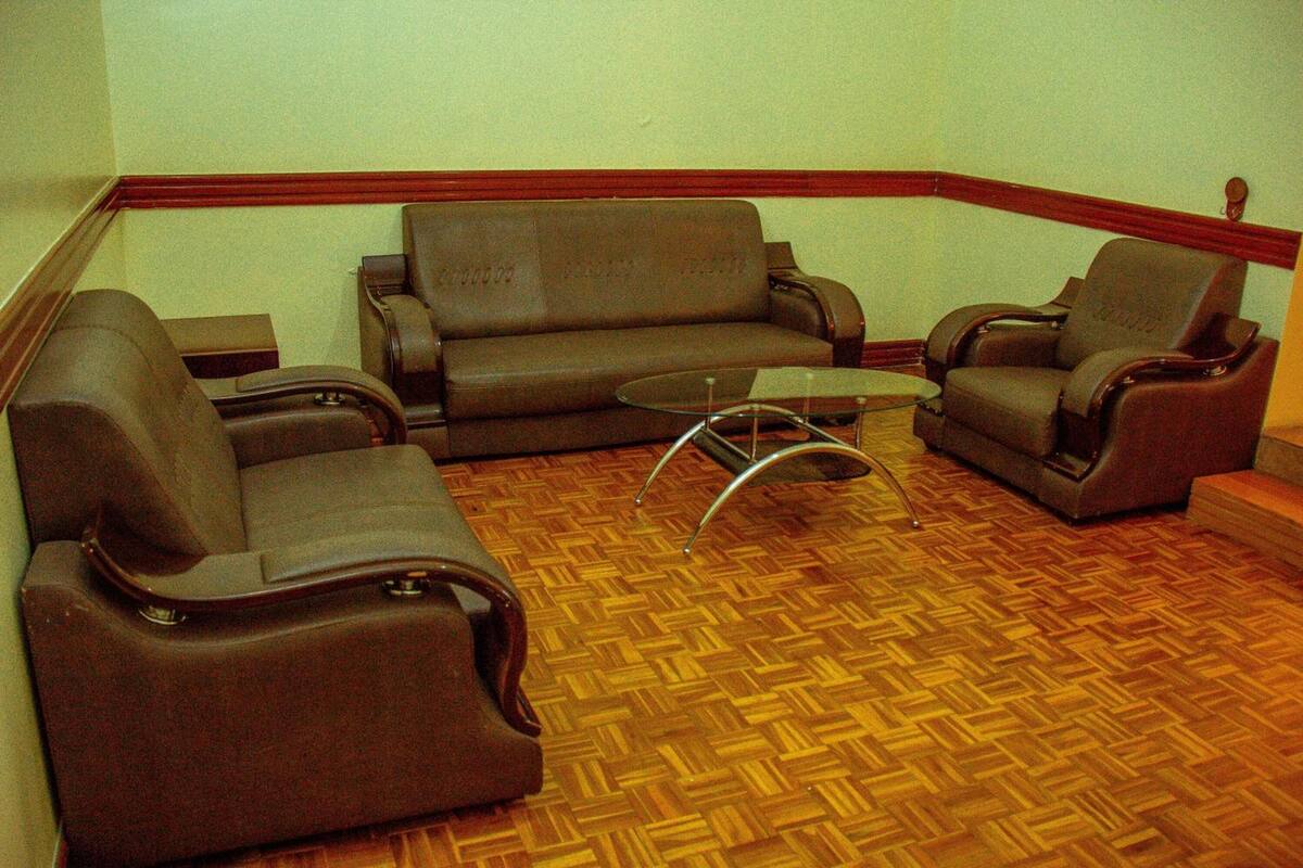 23-inch lcd tv with satellite channels, tv