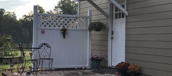 Light and airy contemporary guest house with private deck and parking.