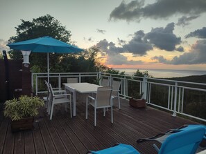 Outdoor dining - Villa bébélos (Pointe noire)