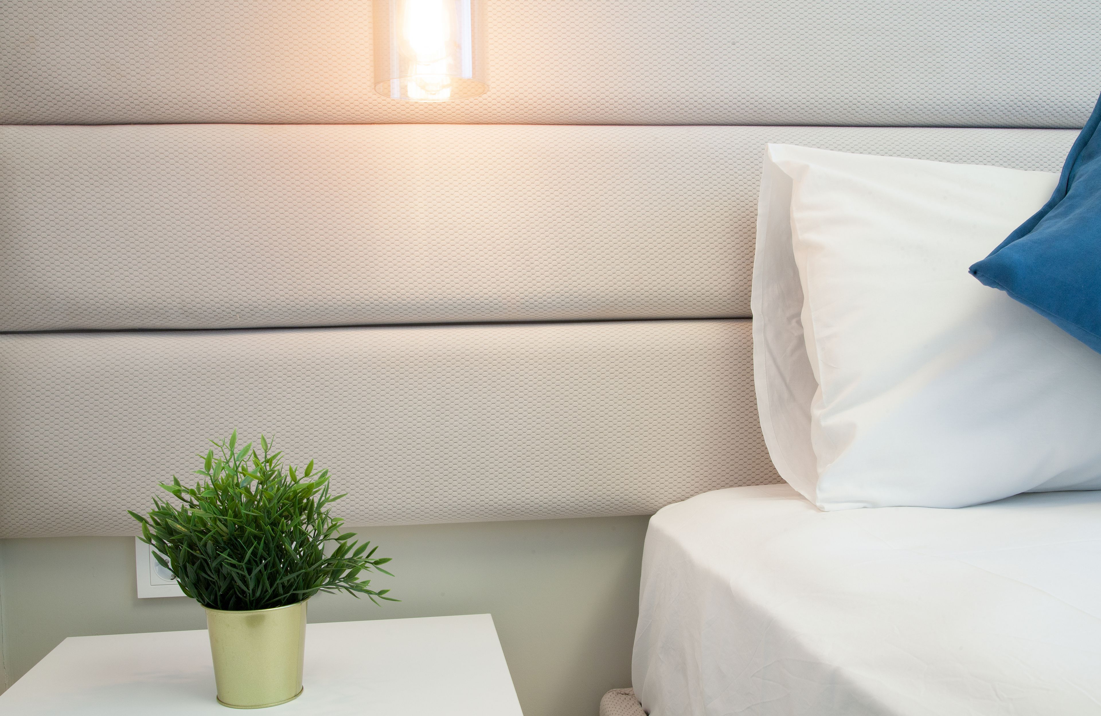 suite, jetted tub | 1 bedroom, minibar, desk, soundproofing