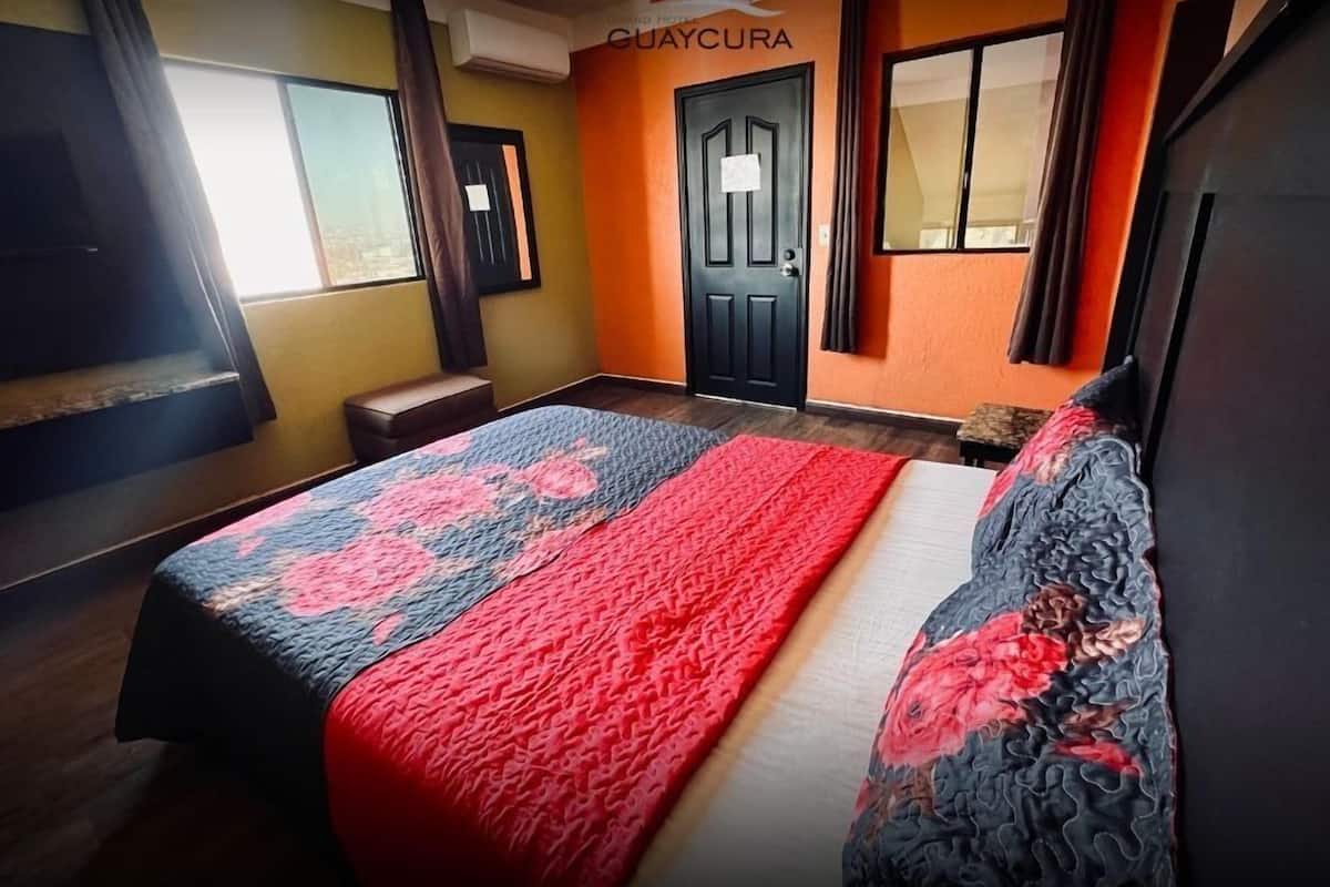 Basic Room, 1 Double Bed | Blackout drapes