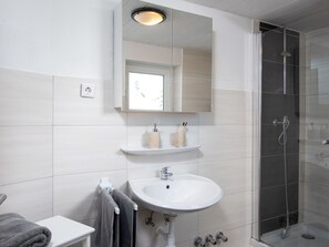 Bathroom - Apartment Riff by Interhome (Norddeich)