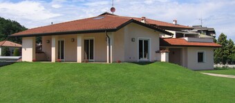 Two-room apartment with garden