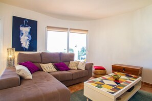 Smart TV, DVD player