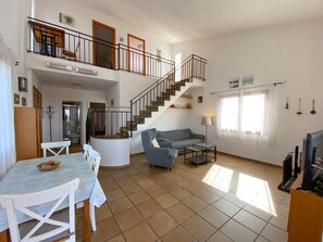 Smart TV - Club Villamar - Maximum enjoyment in this lovely holiday villa (Vidreres)