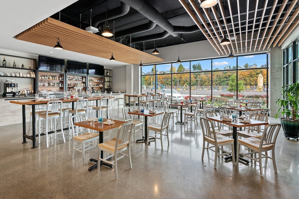 Hotel Indigo Everett - Waterfront Place by IHG