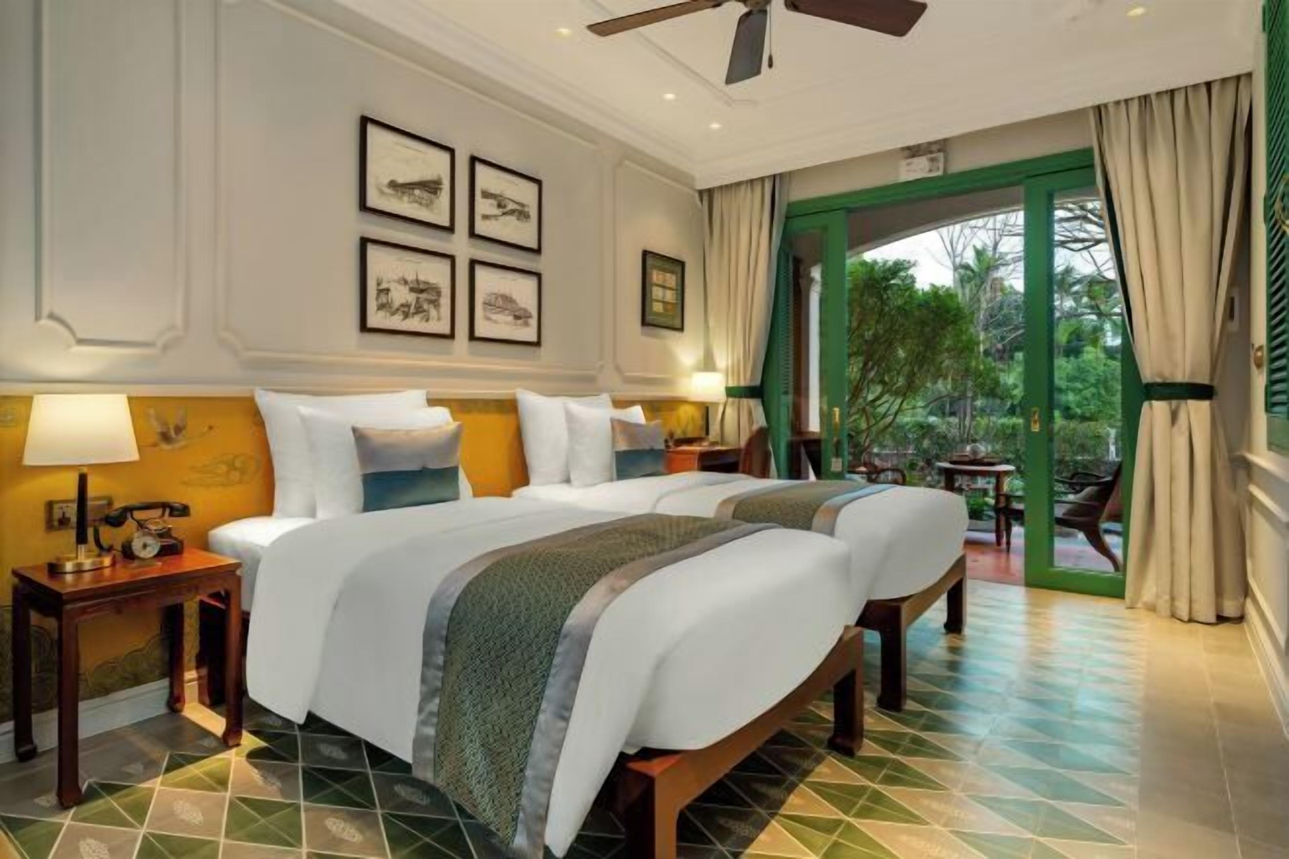 Literie de qualité supérieure, surmatelas, minibar