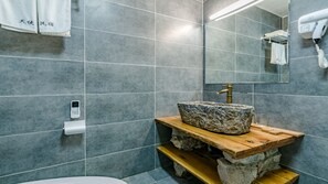 Superior Suite, 2 Double Beds | Bathroom | Slippers, towels