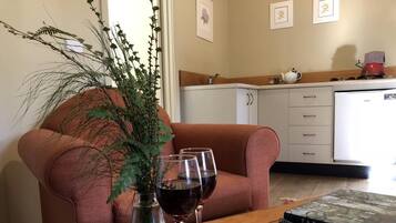 Standard Cottage, Garden View