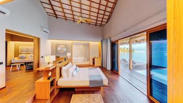 Water Suite with Pool | Minibar, in-room safe, desk, blackout curtains