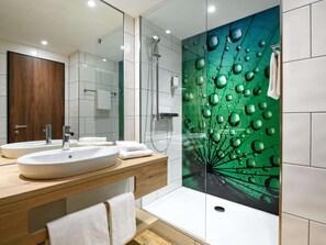 Family Room, Multiple Beds (Modern with Double bed and Sofa Bed) - ibis Styles Aschaffenburg (Aschaffenburg)