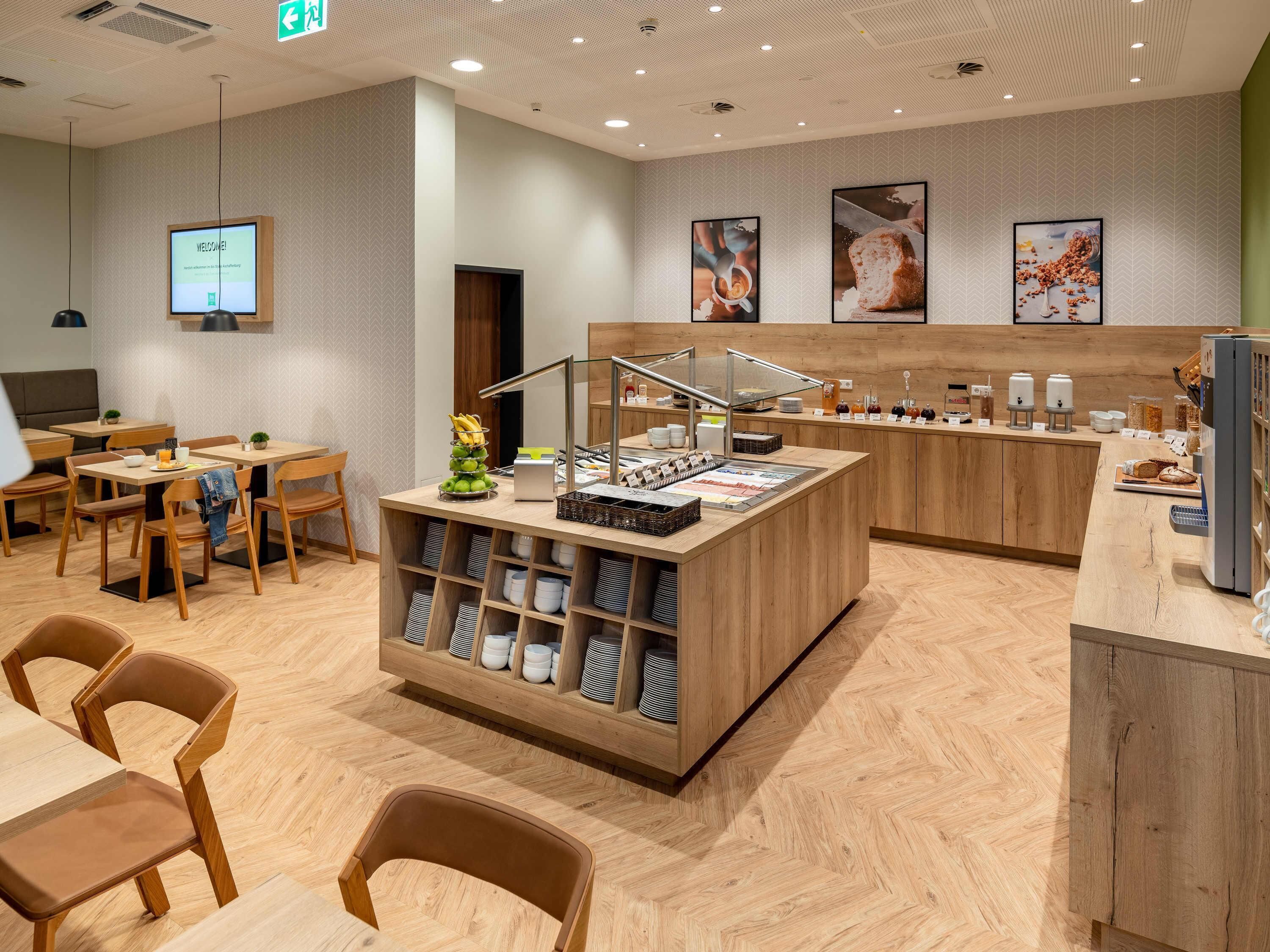 daily continental breakfast (eur 15 per person)