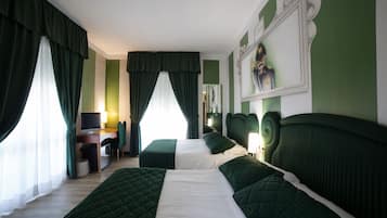 Quadrupla Classic | Minibar, insonorizzazione, Wi-Fi gratuito, lenzuola