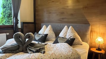 Free WiFi, bed sheets