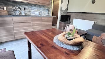 Apartment, 1 Bedroom, Patio, Ground Floor | Private kitchen | Fridge, microwave, stovetop, dishwasher