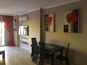Basic Apartment, 1 Double Bed with Sofa bed, Pool View | Living area