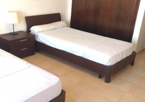 2 bedrooms